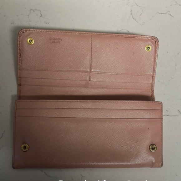 Prada Saffiano Bow Wallet in Pink - Picture 2 of 13